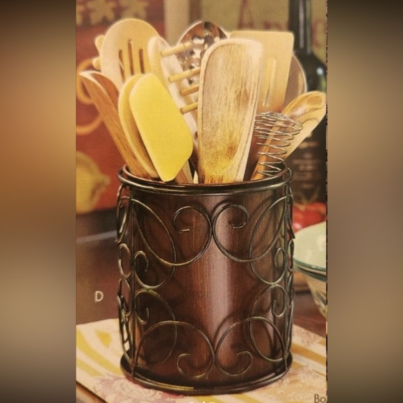 Southern Living Other - Southern Living utensil holder